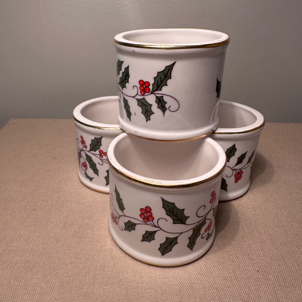 Festive Holly Berry Ceramic Napkin Rings